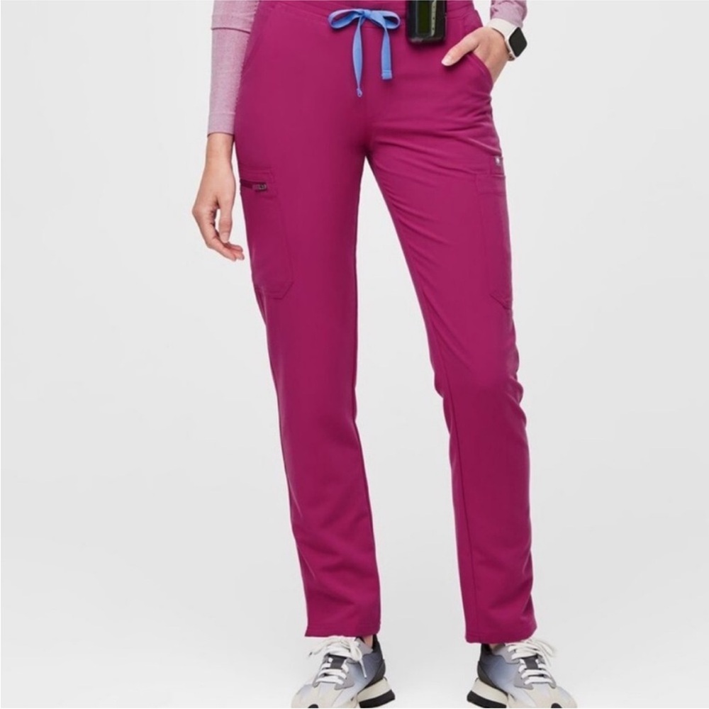Figs Yola Pants (old waistband style) in Raspberry Sorbet, size Medium Tall